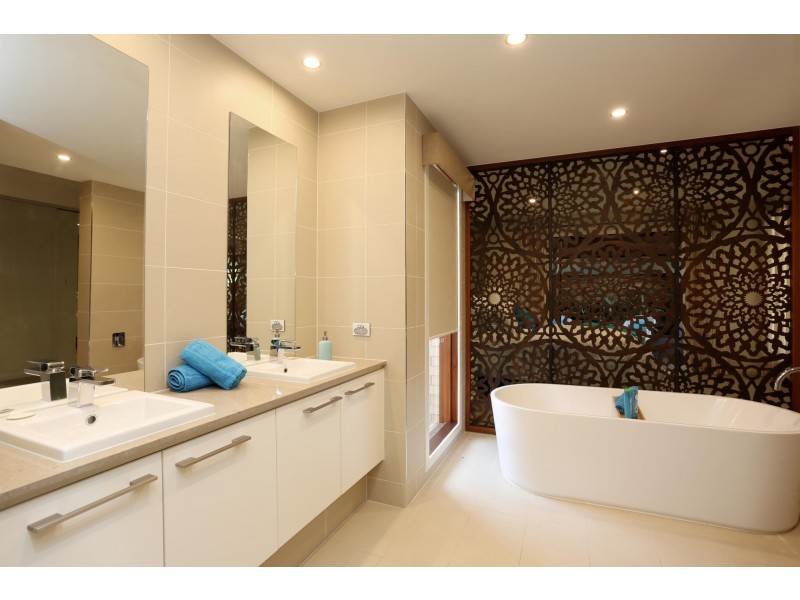8 Grasslands Street, Yarrabilba QLD 4207