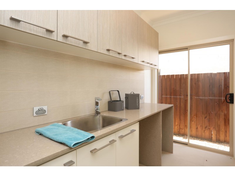 8 Grasslands Street, Yarrabilba QLD 4207