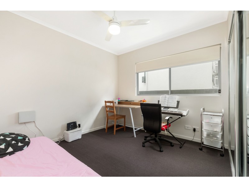 4/31 Grasspan Street, Zillmere QLD 4034