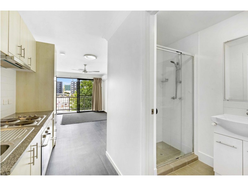 29 & 30/14 Ferry Road, West End QLD 4101