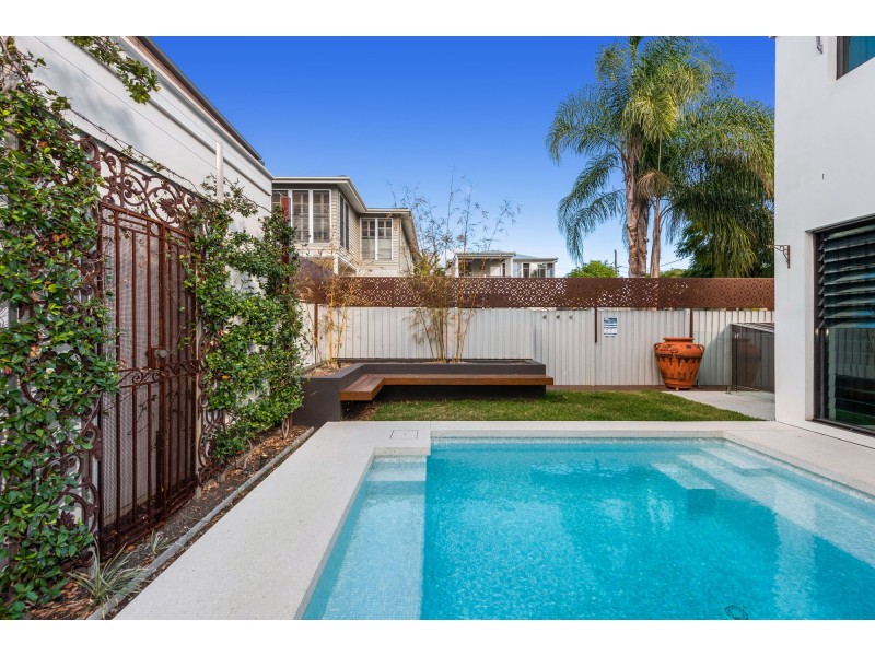 59 Waterline Crescent, Bulimba QLD 4171