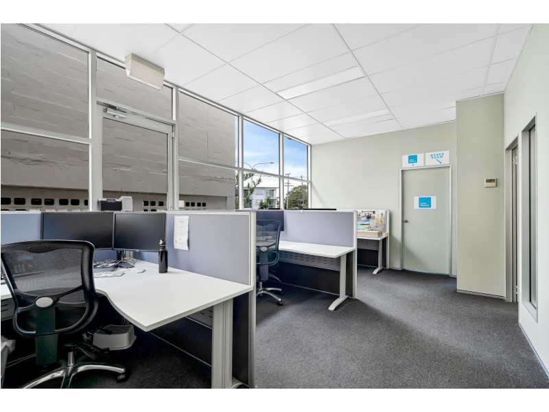 92 Cleveland Street, Greenslopes QLD 4120