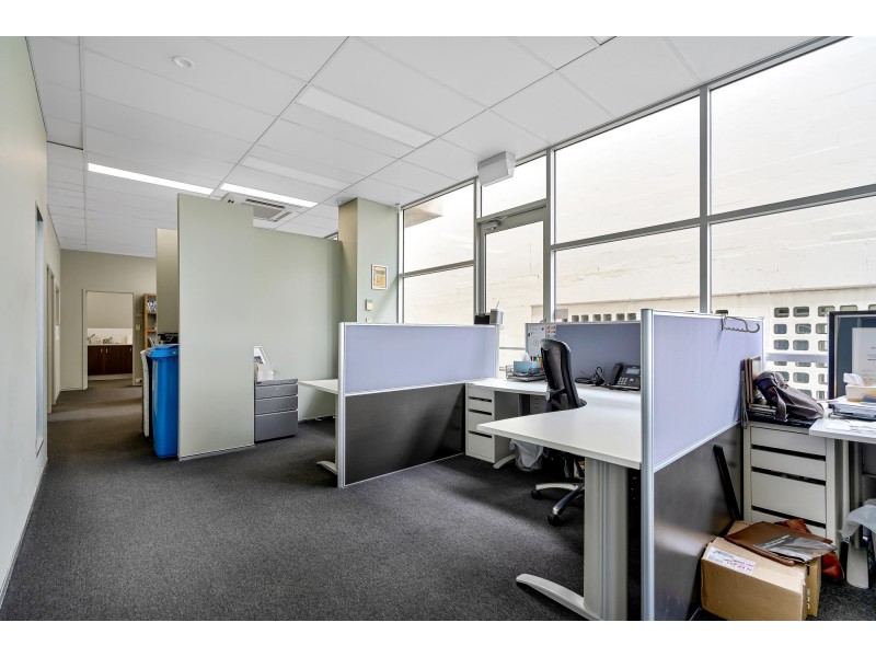 92 Cleveland Street, Greenslopes QLD 4120