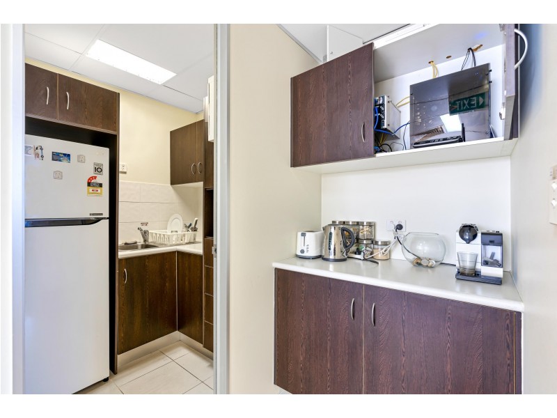 92 Cleveland Street, Greenslopes QLD 4120