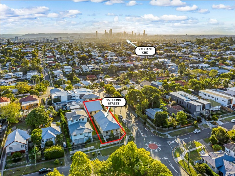 95 Burn Street, Camp Hill QLD 4152