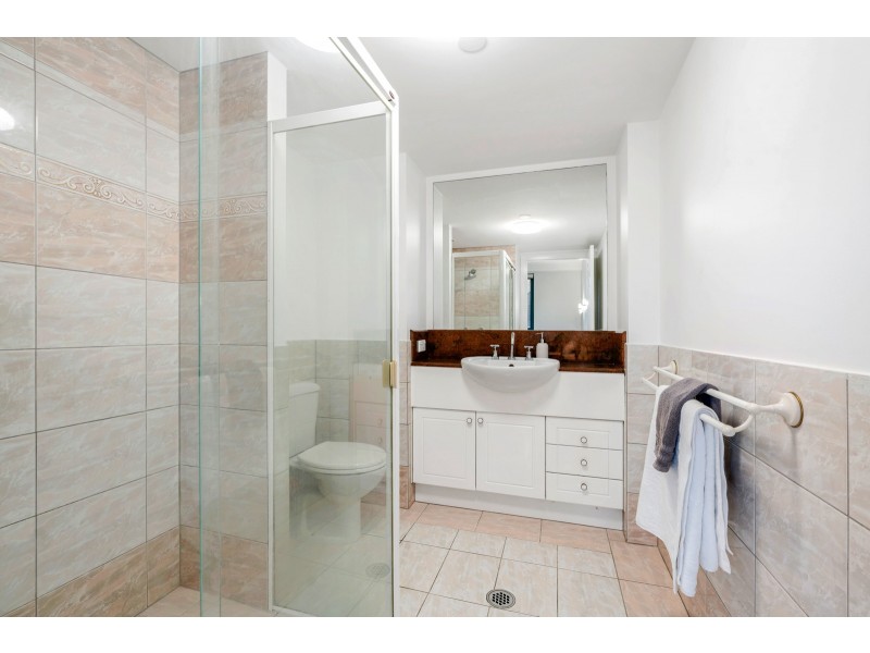 4/10 Park Avenue, East Brisbane QLD 4169