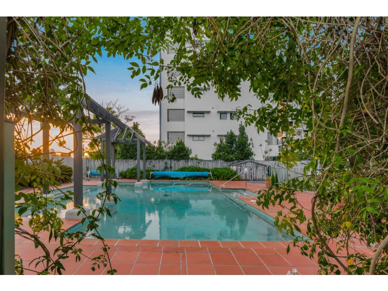 4/10 Park Avenue, East Brisbane QLD 4169