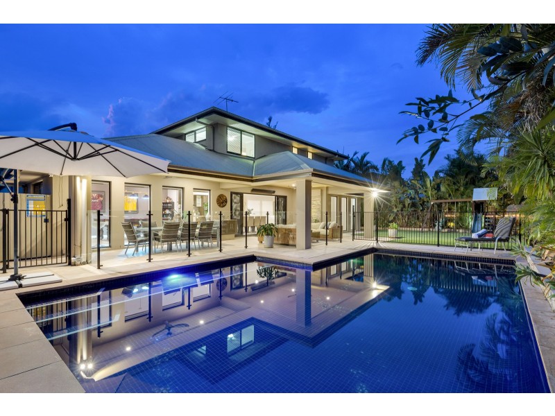 16 Rowallan Close, Westlake QLD 4074