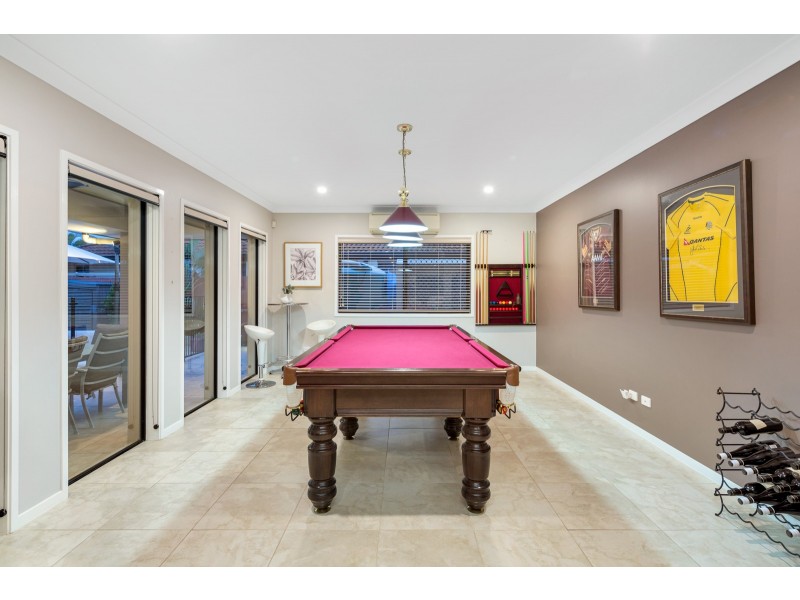 16 Rowallan Close, Westlake QLD 4074