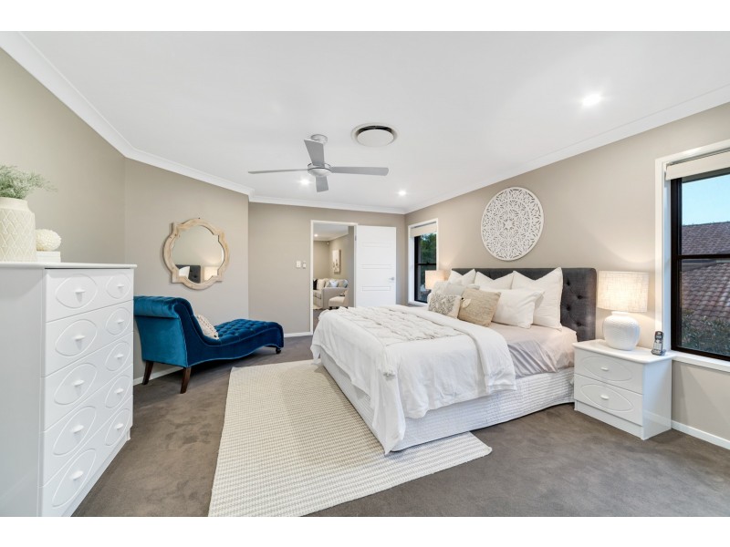 16 Rowallan Close, Westlake QLD 4074
