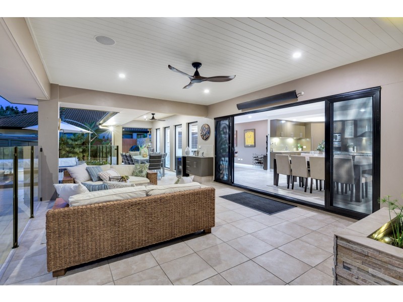 16 Rowallan Close, Westlake QLD 4074