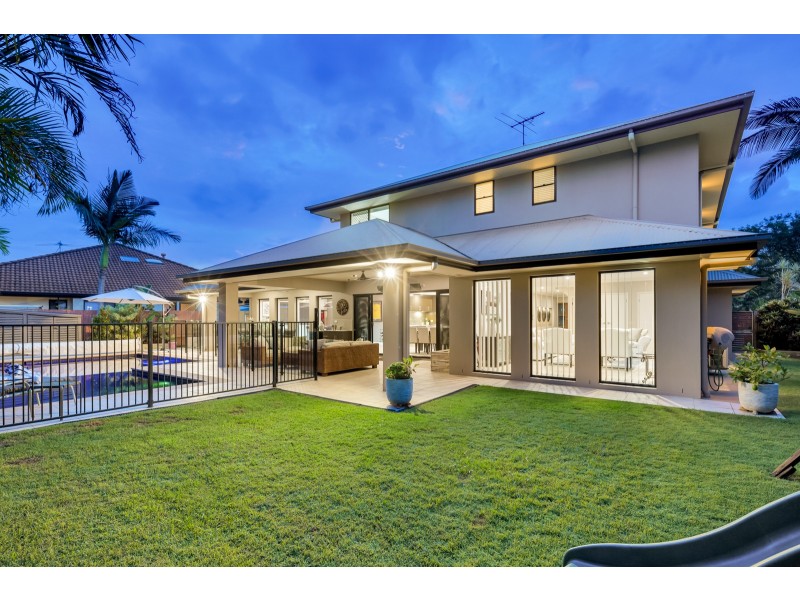 16 Rowallan Close, Westlake QLD 4074