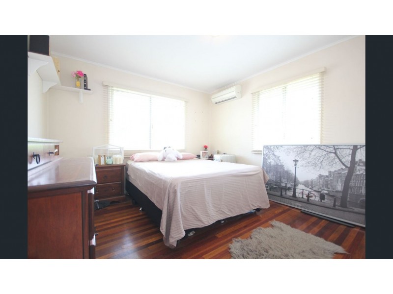 6 Mee Street, Carina QLD 4152