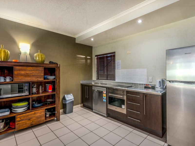 Apartment 50/81-85 Cedar Road, Palm Cove QLD 4879