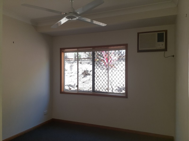 21 Lookout Tce, Trinity Beach QLD 4879