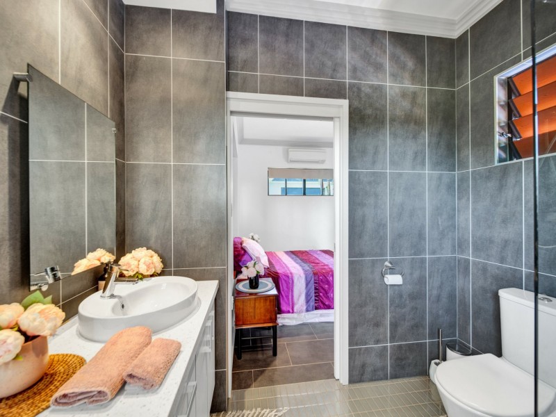 43 Moriarty Street, Goondi Hill QLD 4860