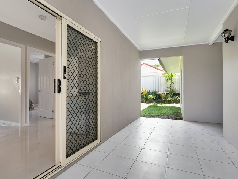 18 Plaintain St, Kewarra Beach QLD 4879