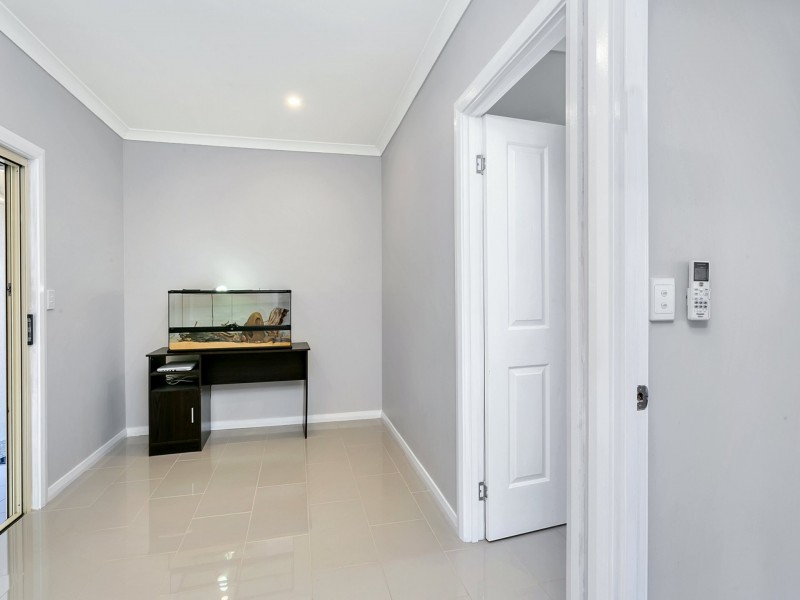 18 Plaintain St, Kewarra Beach QLD 4879
