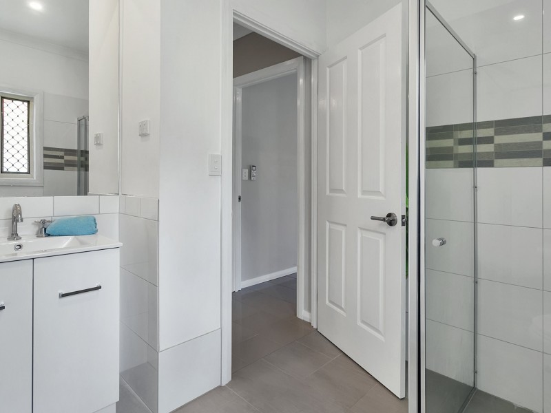 18 Plaintain St, Kewarra Beach QLD 4879