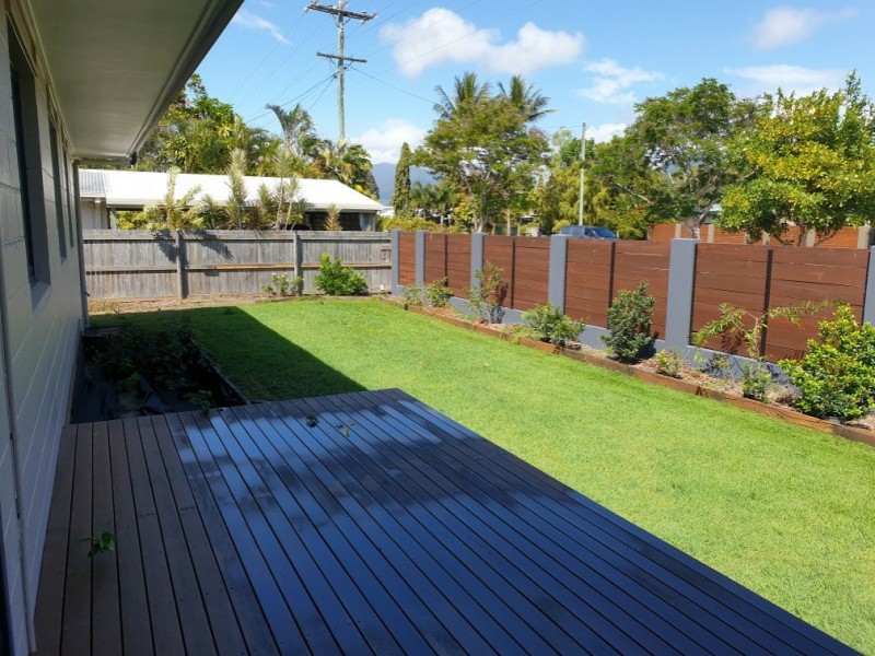 428-430 Varley St, Yorkeys Knob QLD 4878