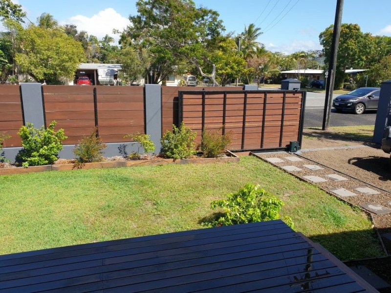 428-430 Varley St, Yorkeys Knob QLD 4878