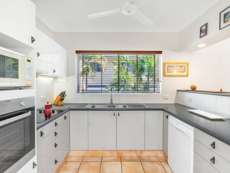 4/75 Arlington Esplanade, Clifton Beach QLD 4879