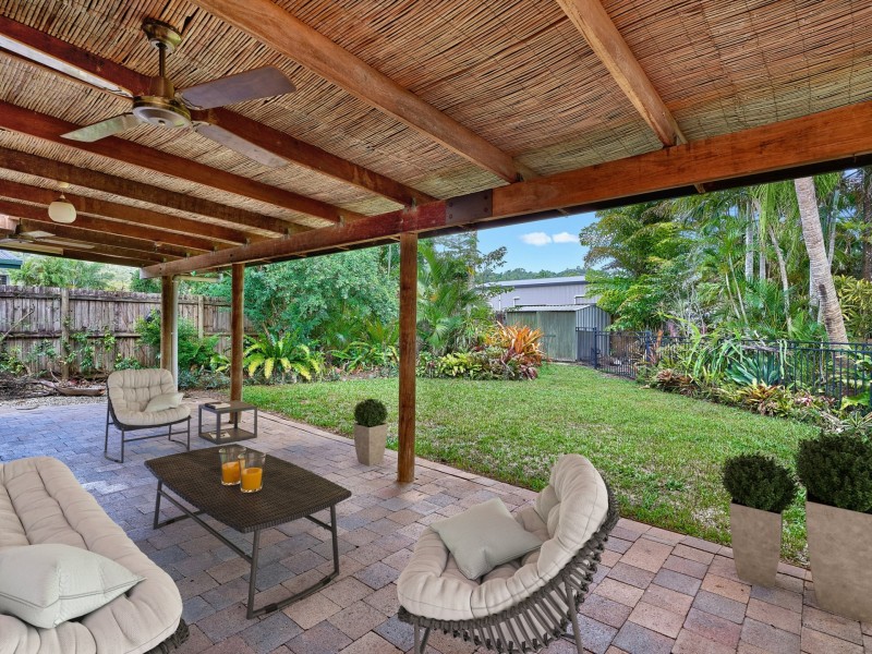 18 Cantal Close, Smithfield QLD 4878