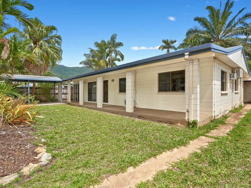 18 Cantal Close, Smithfield QLD 4878