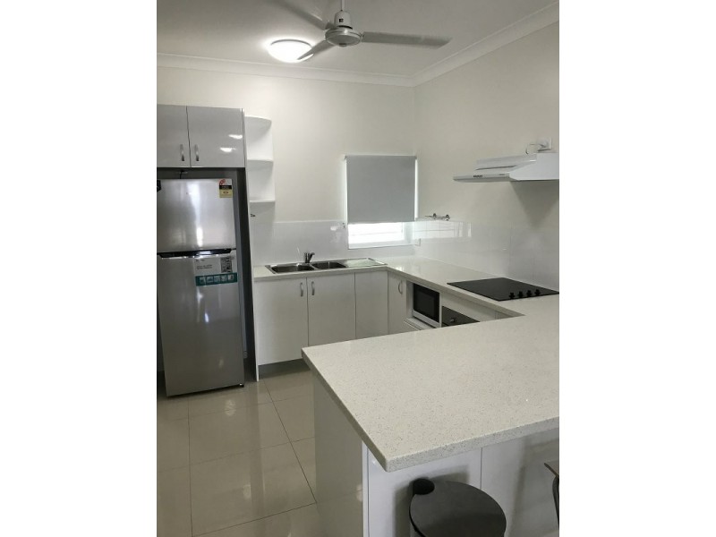 Unit 4/35-41 Upolu Esplanade, Clifton Beach QLD 4879