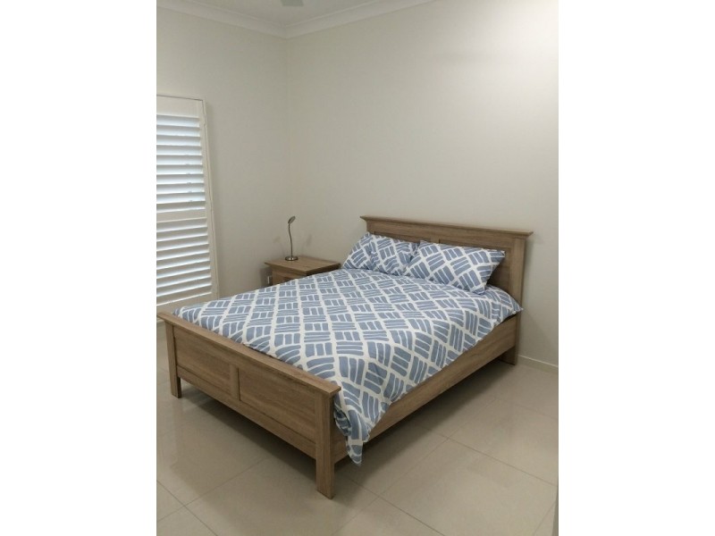 Unit 4/35-41 Upolu Esplanade, Clifton Beach QLD 4879