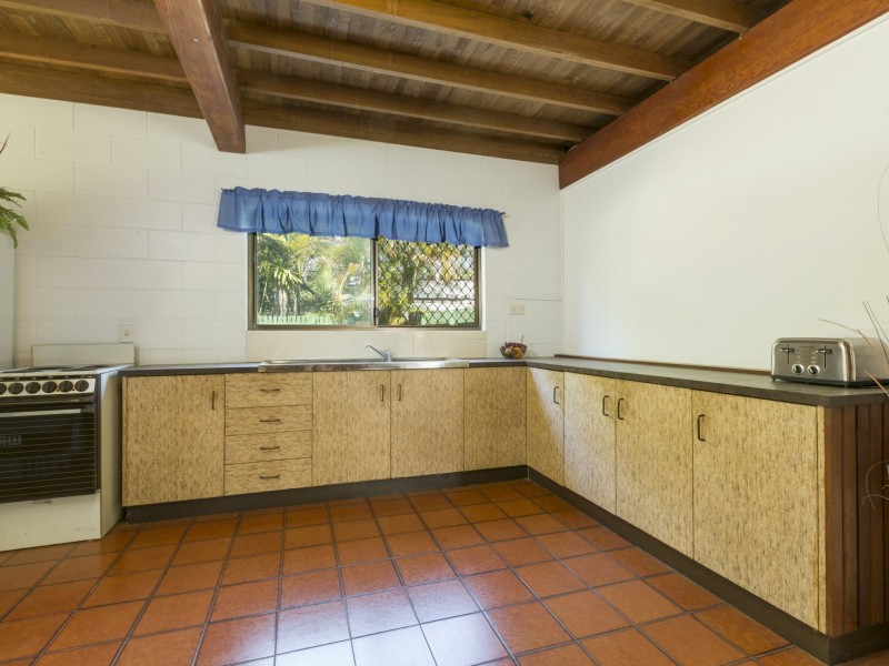 4 The Esplanade, Coconuts QLD 4860