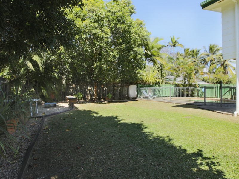 4 The Esplanade, Coconuts QLD 4860
