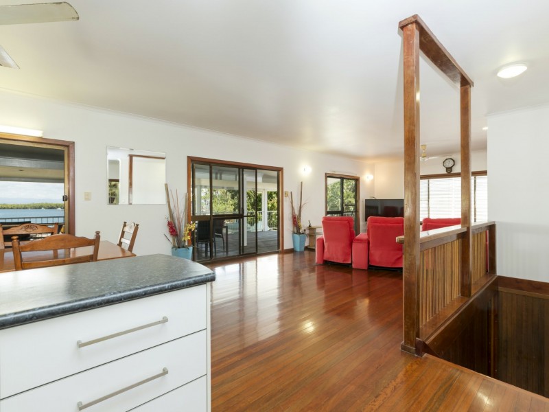 4 The Esplanade, Coconuts QLD 4860