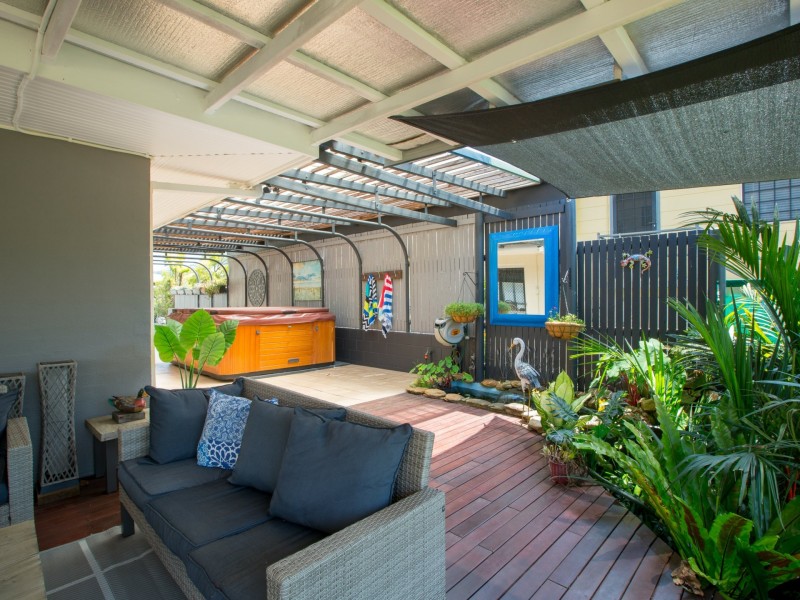 24 The Esplanade, Coconuts QLD 4860