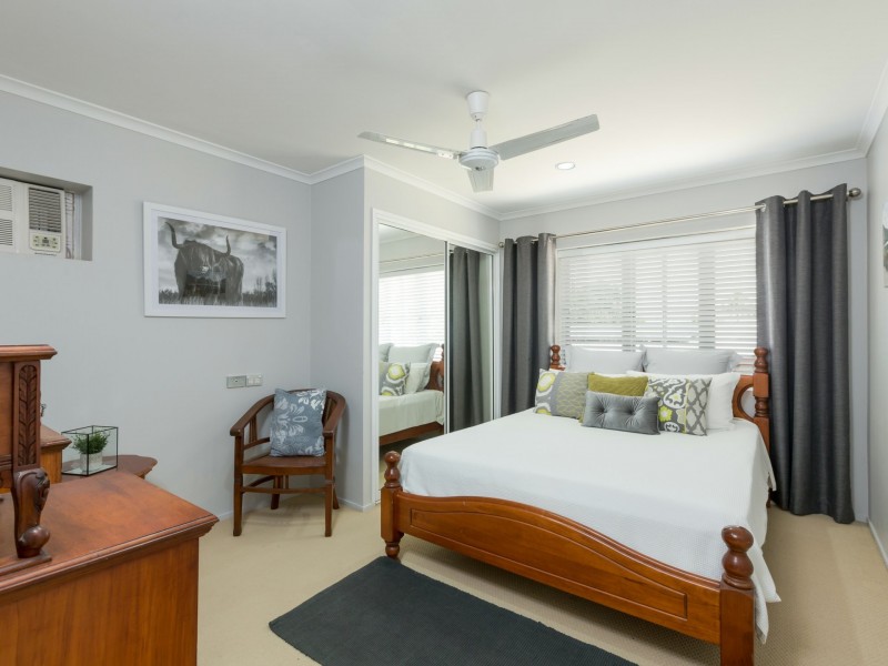 24 The Esplanade, Coconuts QLD 4860