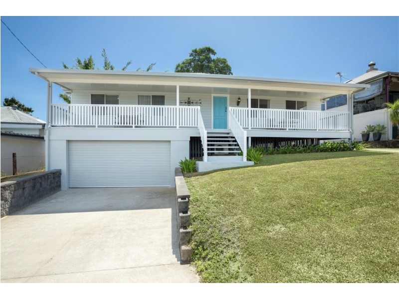 11 Agnes Street, East Innisfail QLD 4860