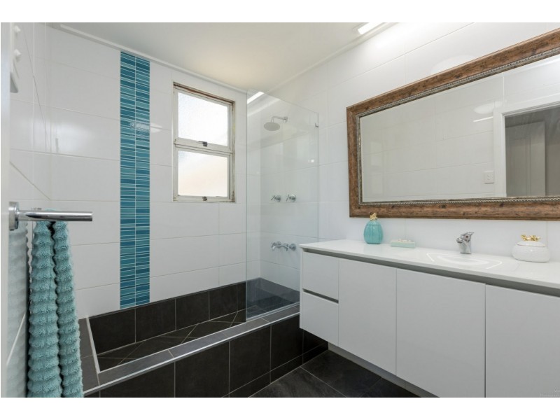 11 Agnes Street, East Innisfail QLD 4860