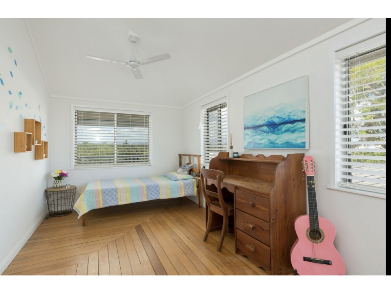 11 Agnes Street, East Innisfail QLD 4860