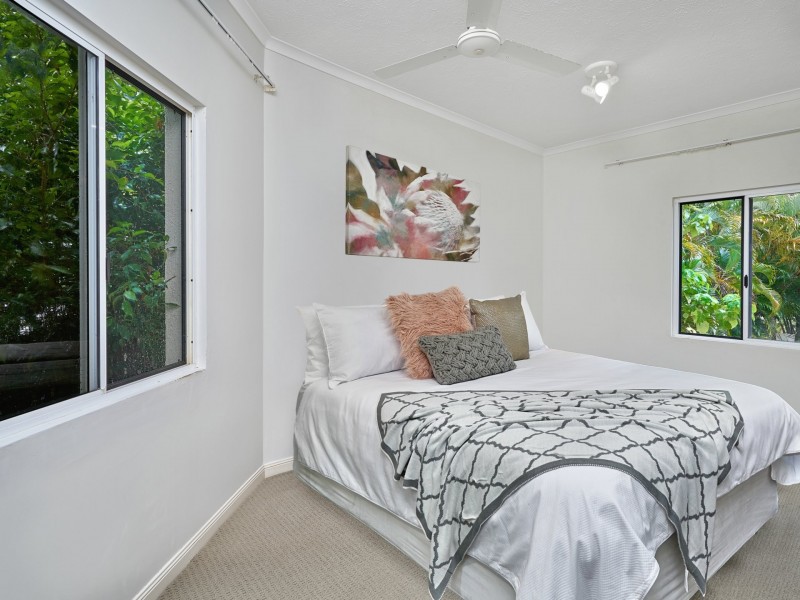 4/38 Moore Street, Trinity Beach QLD 4879