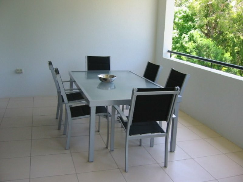 8/9-15 McLean Street, Cairns North QLD 4870