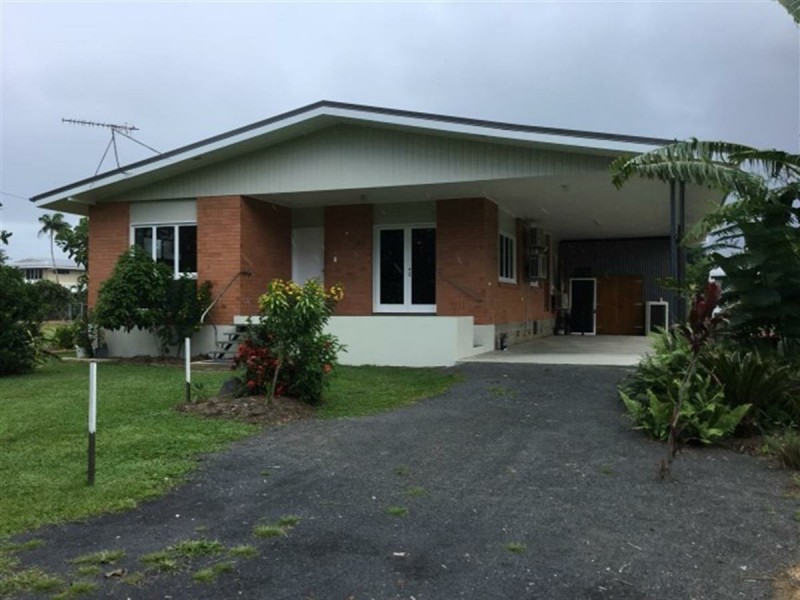 7 Coxall Street, Mooroobool QLD 4870