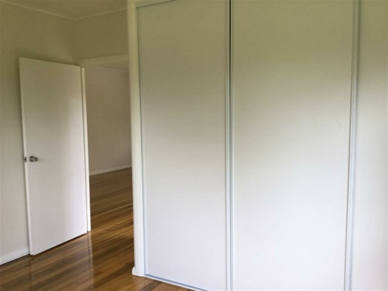 7 Coxall Street, Mooroobool QLD 4870