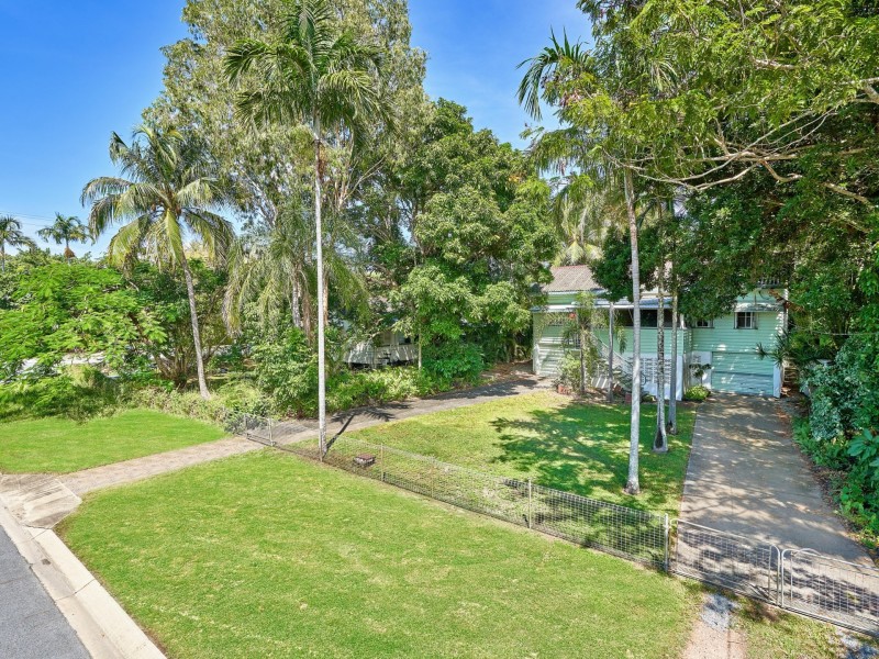 43 Best Street, Yorkeys Knob QLD 4878