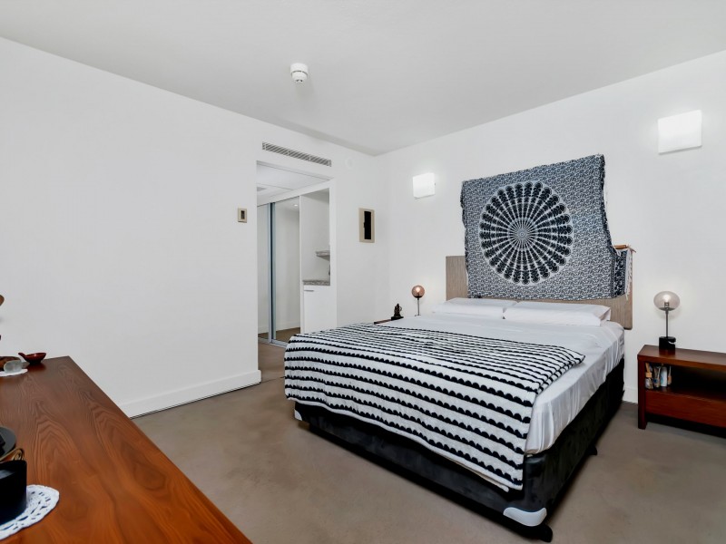 Apartment 2302/2-22 Veivers Road, Palm Cove QLD 4879