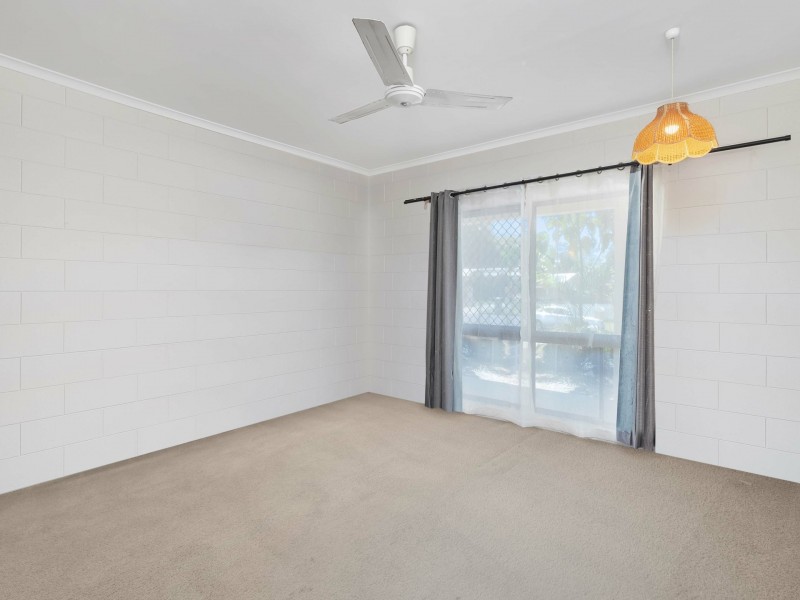 18 Fairway Street, Yorkeys Knob QLD 4878