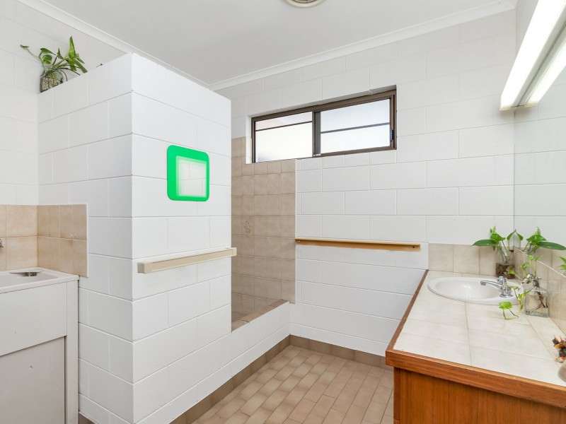 18 Fairway Street, Yorkeys Knob QLD 4878