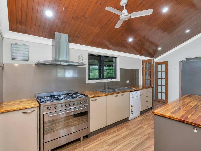 6 Middle Avenue, South Johnstone QLD 4859