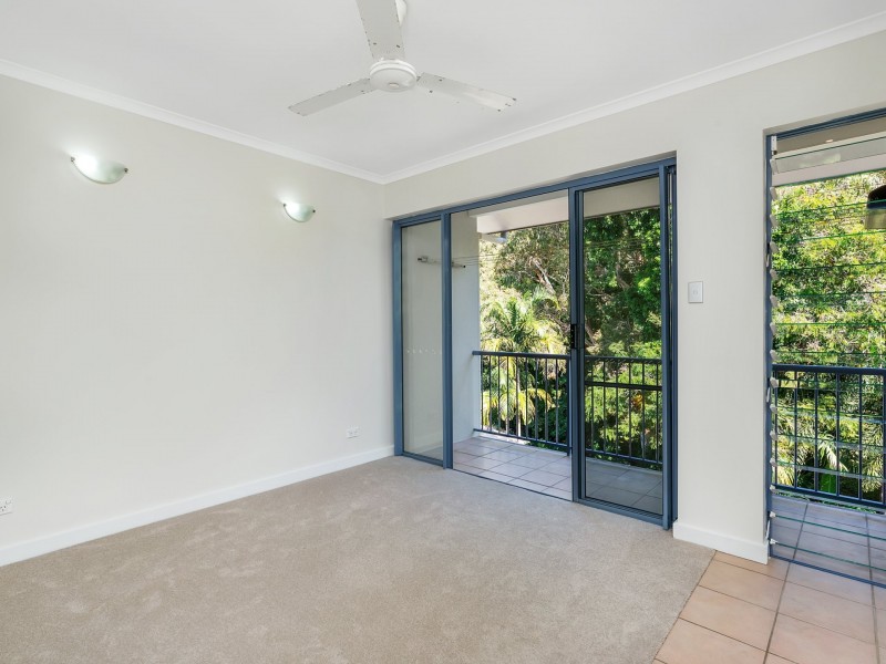 6/75 Sims Esplanade, Yorkeys Knob QLD 4878