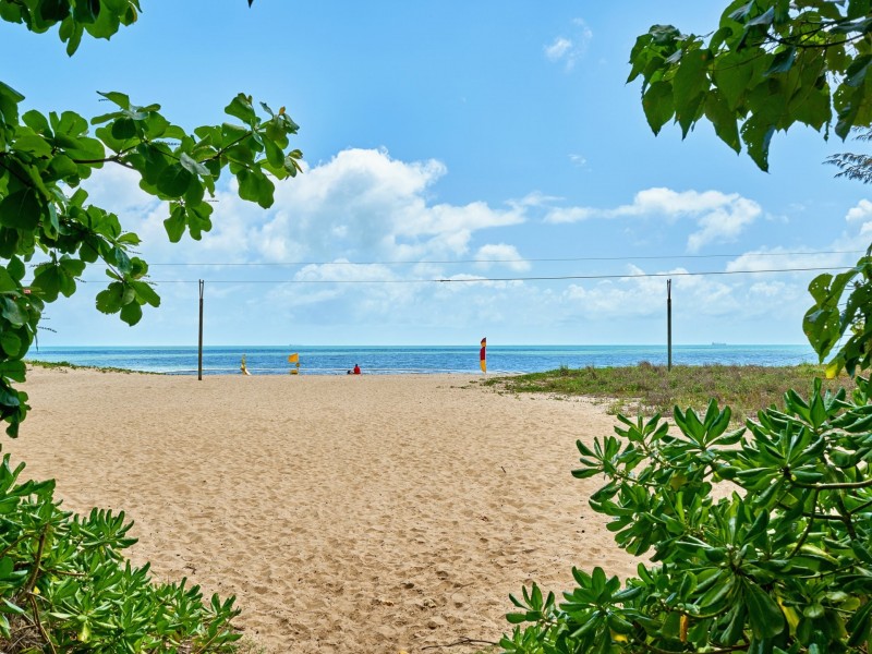 6/75 Sims Esplanade, Yorkeys Knob QLD 4878