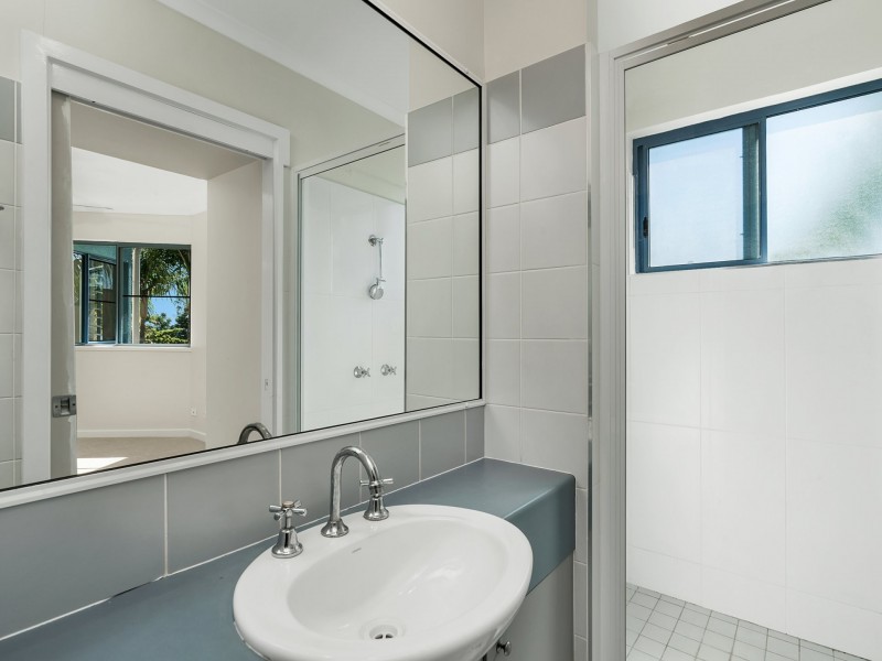 6/75 Sims Esplanade, Yorkeys Knob QLD 4878